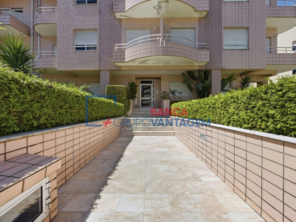 Apartamento T3 para Venda em Cidade da Maia Foto 4