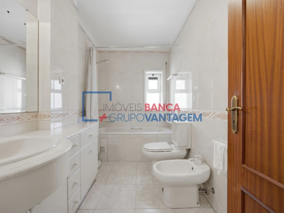Apartamento T3 para Venda em Cidade da Maia Foto 25