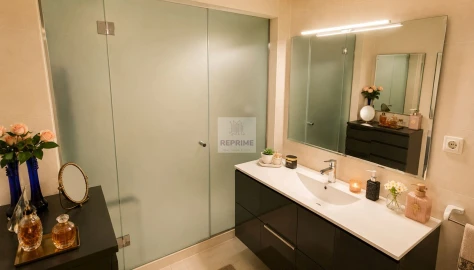 Apartamento T5 para Venda em Mafamude e Vilar do Paraíso