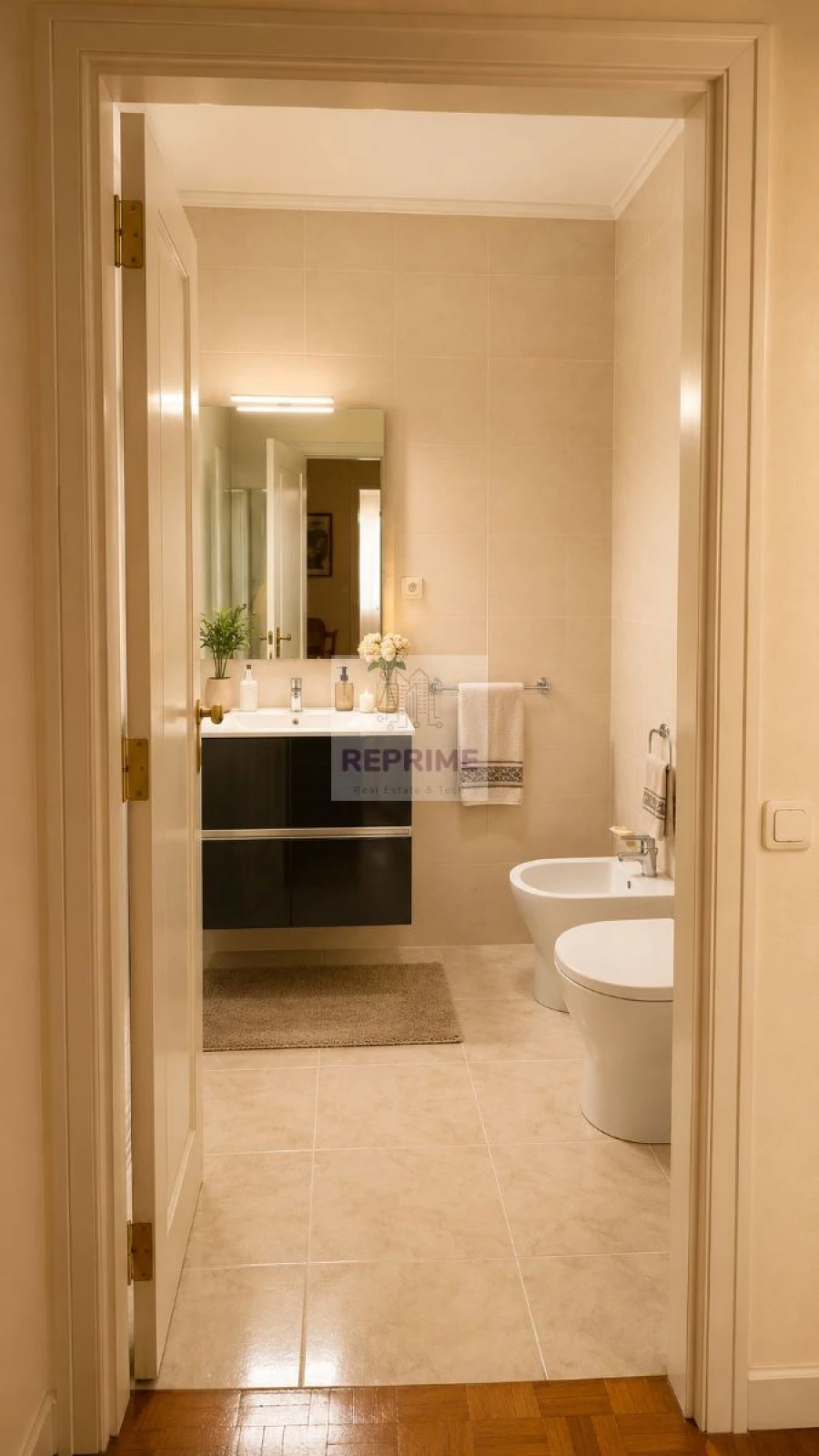 Apartamento T5 para Venda em Mafamude e Vilar do Paraíso Foto 18