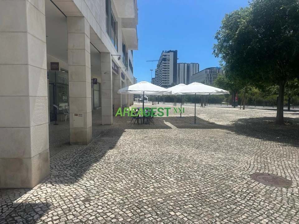 Loja para Trespasse em Parque das Nações Foto 4