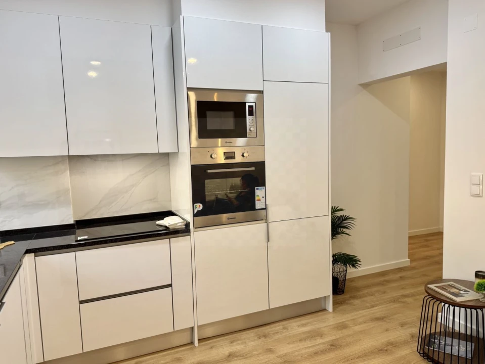 Apartamento T3 para Venda em Benfica Foto 1