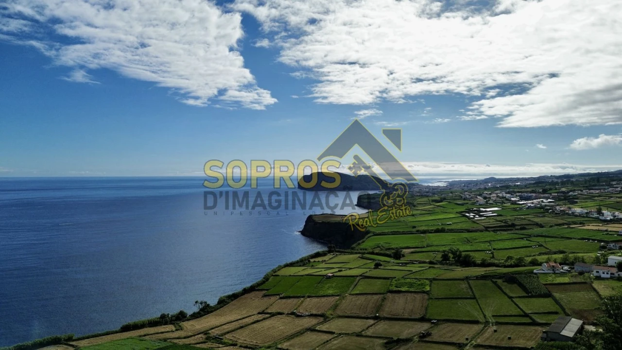 Terreno para Venda em Feteira Foto 3