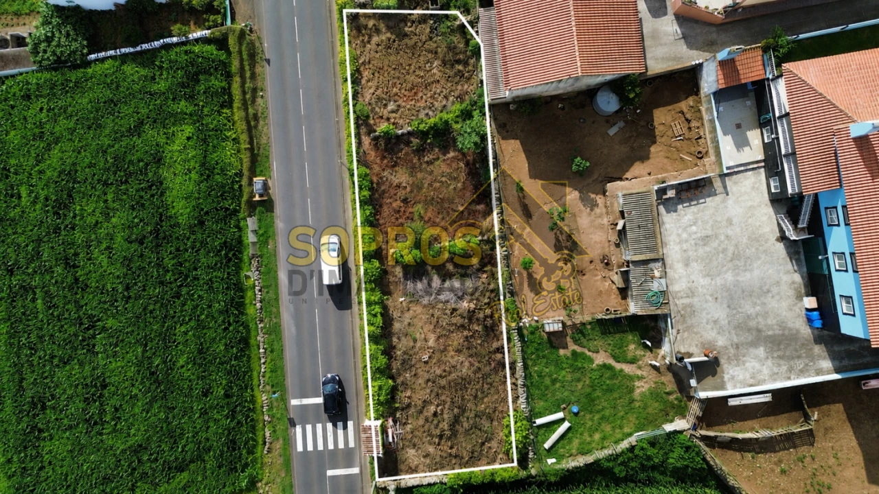 Terreno para Venda em Feteira Foto 1