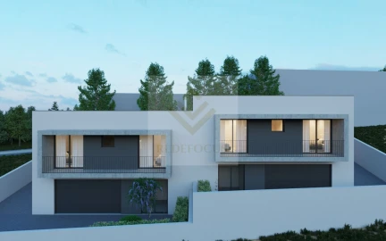Moradia T3 para Venda em Argoncilhe