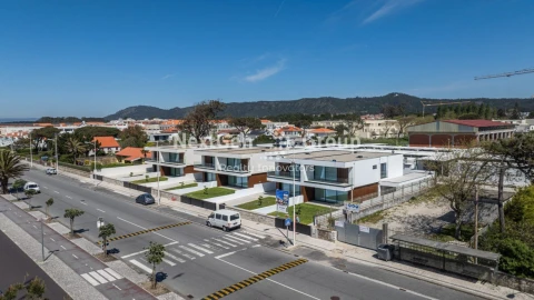 Moradia T4 para Venda em Esposende, Marinhas e Gandra