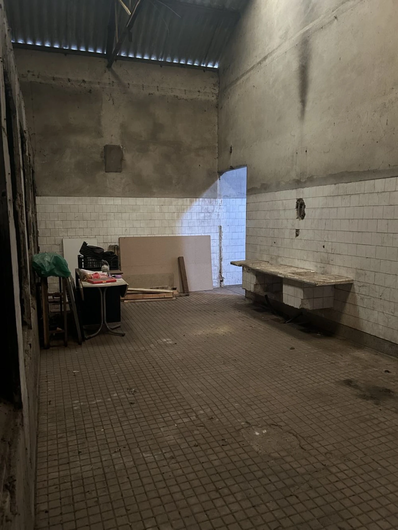 Loja para Venda em Milheiros Foto 6