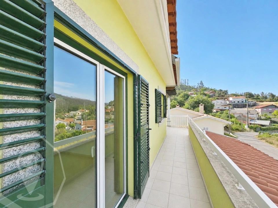 Moradia T3 para Venda em Ribeira de Fraguas Foto 16