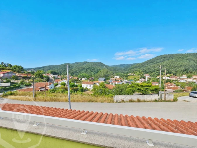 Moradia T3 para Venda em Ribeira de Fraguas Foto 2