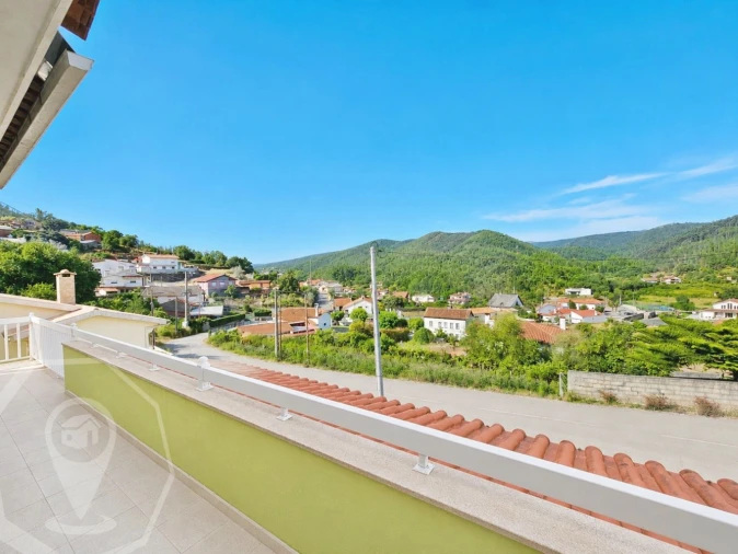 Moradia T3 para Venda em Ribeira de Fraguas Foto 9