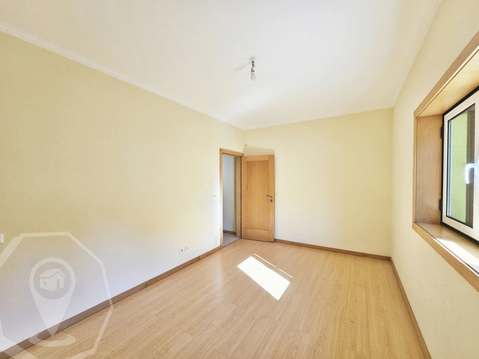 Moradia T3 para Venda em Ribeira de Fraguas Foto 24