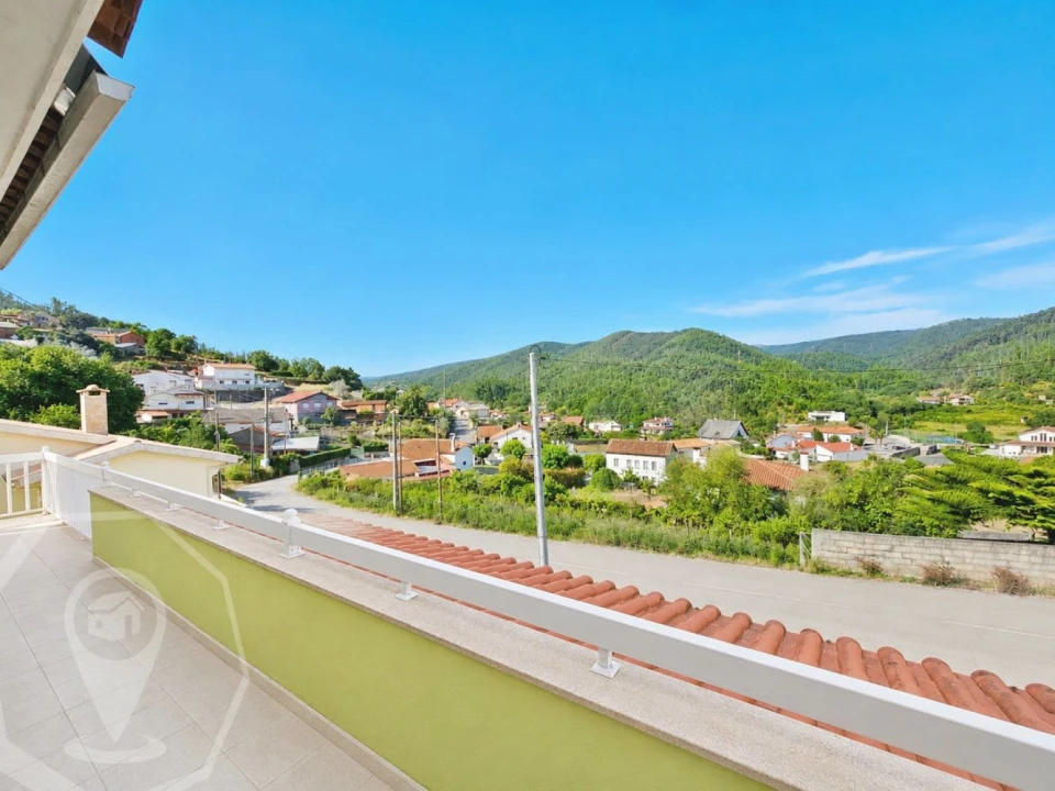 Moradia T3 para Venda em Ribeira de Fraguas Foto 9