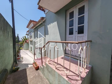 Moradia T4 para Venda em Arrifana