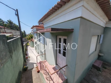 Moradia T4 para Venda em Arrifana