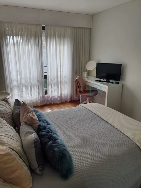 Apartamento T3 para Venda em Lordelo do Ouro e Massarelos