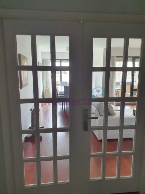 Apartamento T3 para Venda em Lordelo do Ouro e Massarelos