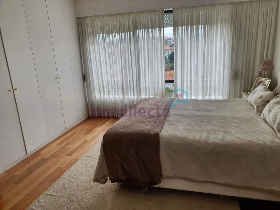 Apartamento T3 para Venda em Lordelo do Ouro e Massarelos Foto 18