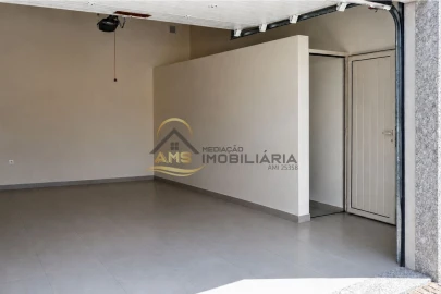 Moradia T3 para Venda em Travassos