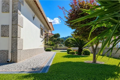 Moradia T3 para Venda em Travassos