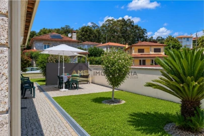 Moradia T3 para Venda em Travassos