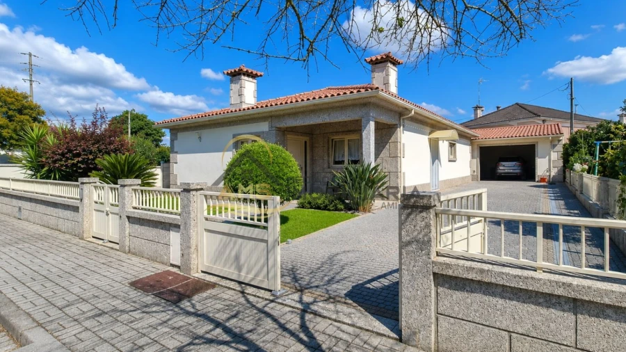 Moradia T3 para Venda em Travassos