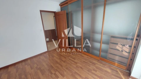 Apartamento T1 para Venda em Corroios