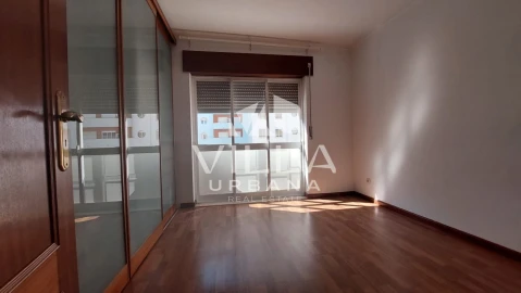 Apartamento T1 para Venda em Corroios