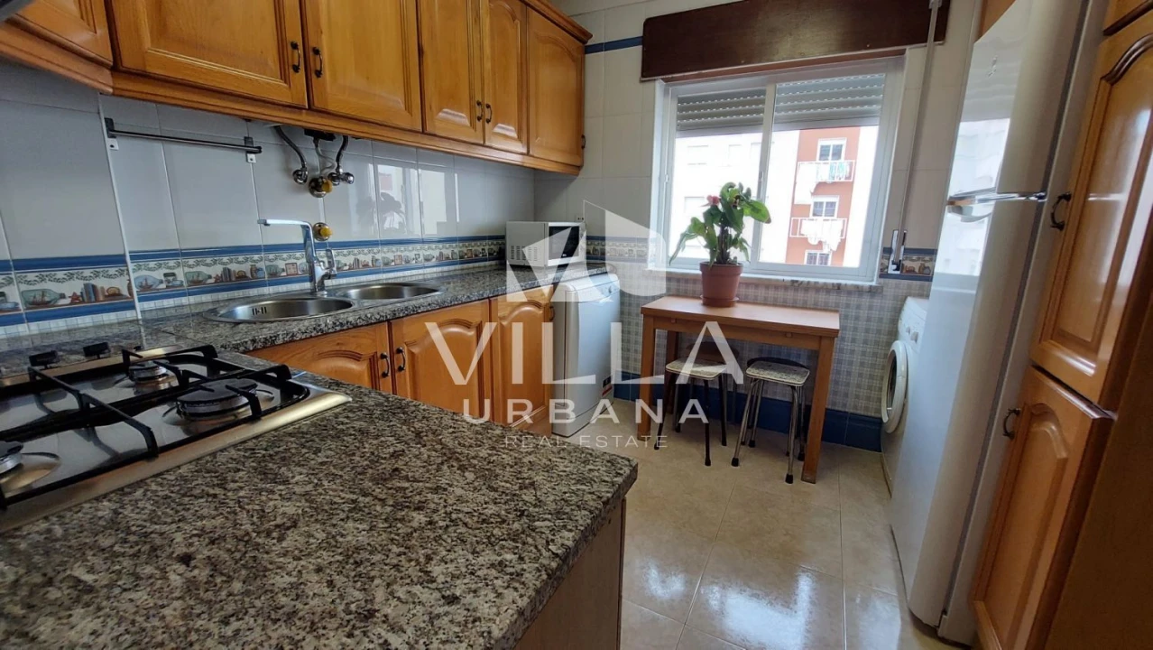 Apartamento T1 para Venda em Corroios Foto 1