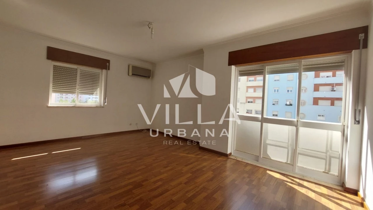 Apartamento T1 para Venda em Corroios Foto 26