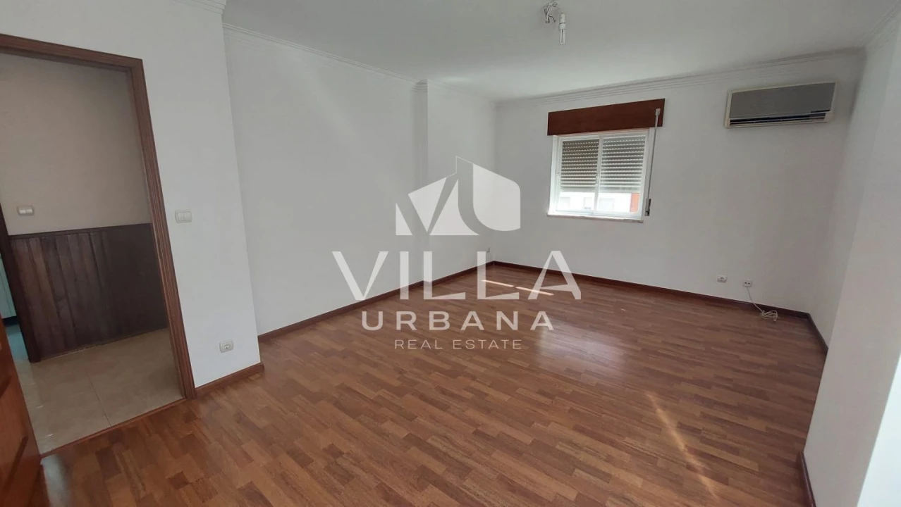 Apartamento T1 para Venda em Corroios Foto 24