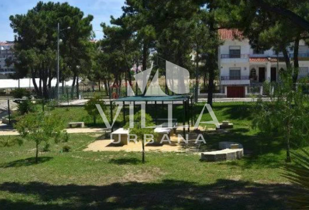 Apartamento T1 para Venda em Corroios Foto 14