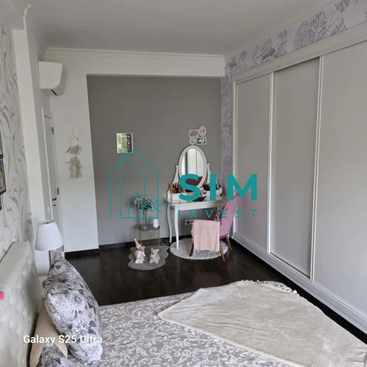 Apartamento T2 para Venda em Santa Barbara de Nexe Foto 8