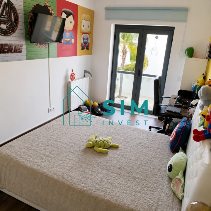 Apartamento T2 para Venda em Santa Barbara de Nexe Foto 17