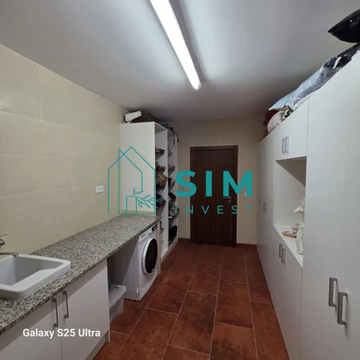 Apartamento T2 para Venda em Santa Barbara de Nexe Foto 18