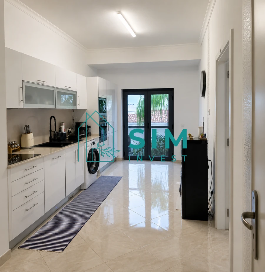 Apartamento T2 para Venda em Santa Barbara de Nexe Foto 4
