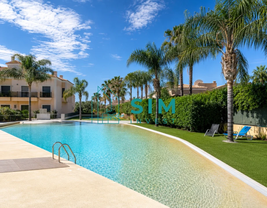 Apartamento T2 para Venda em Santa Barbara de Nexe Foto 16