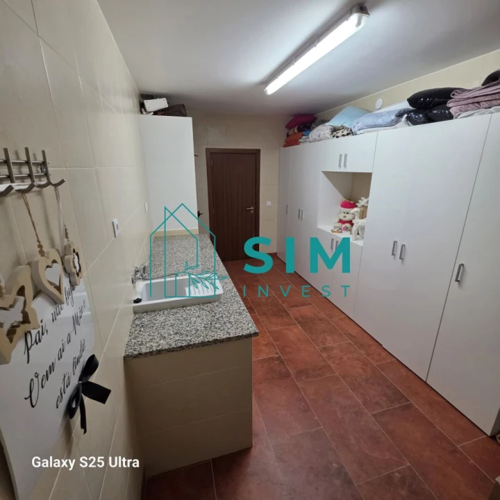 Apartamento T2 para Venda em Santa Barbara de Nexe Foto 19