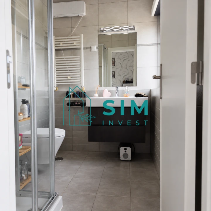 Apartamento T2 para Venda em Santa Barbara de Nexe Foto 10