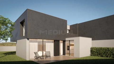 Moradia T3 para Venda em Antas e Abade de Vermoim