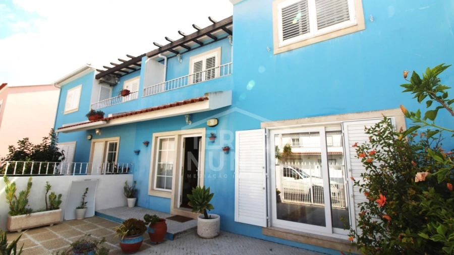 Moradia T3 para Venda em Moita