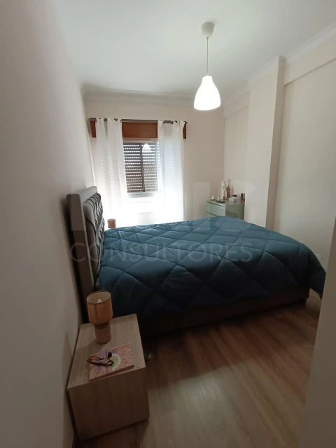 Apartamento T2 para Venda em Póvoa de Santa Iria e Forte da Casa