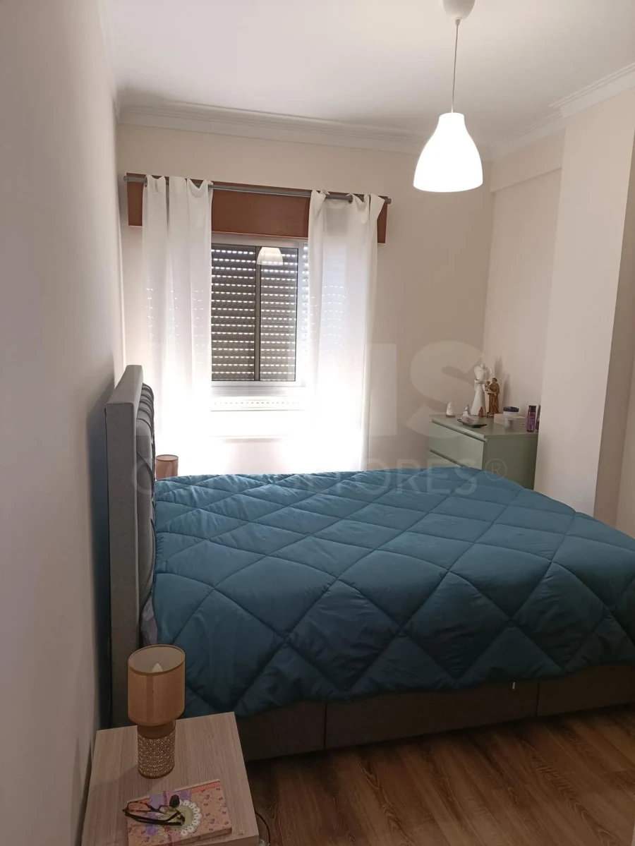 Apartamento T2 para Venda em Póvoa de Santa Iria e Forte da Casa Foto 5