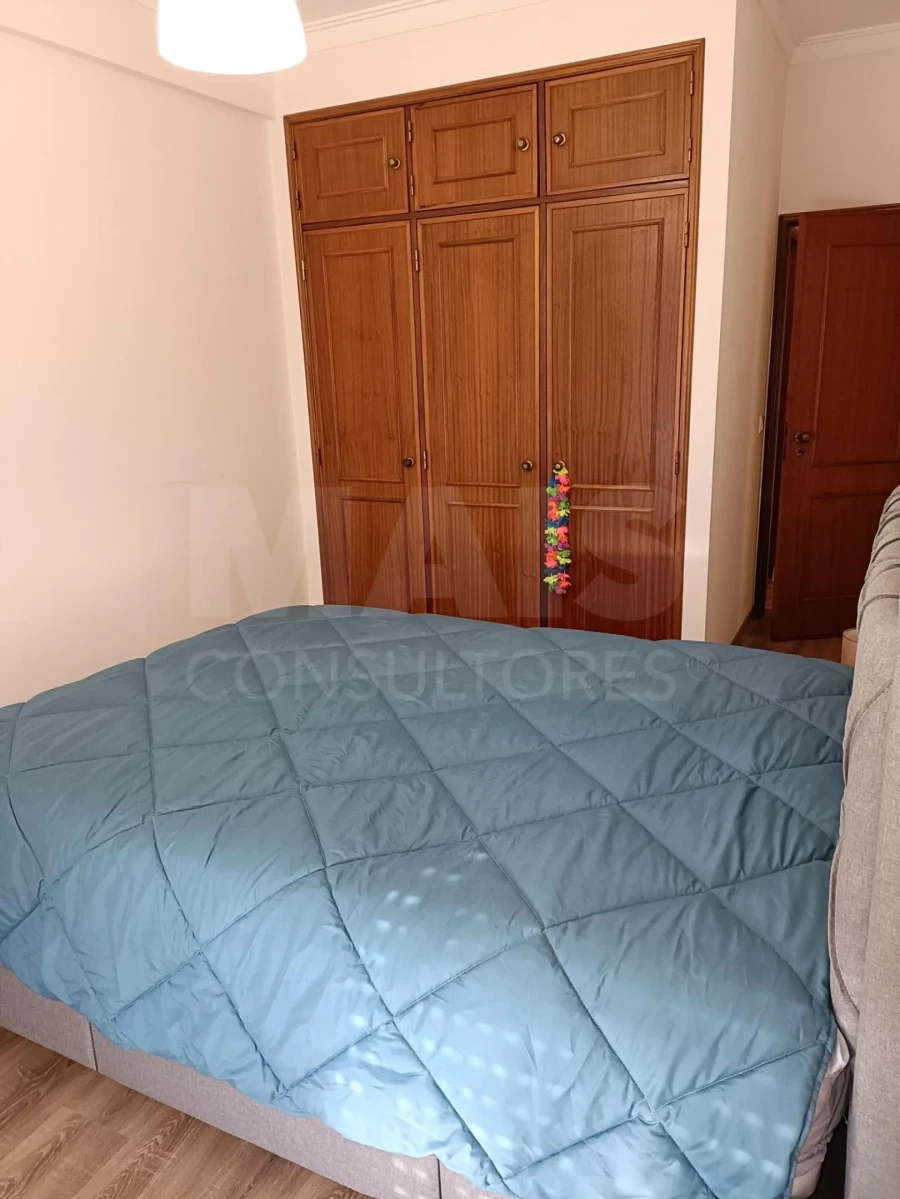 Apartamento T2 para Venda em Póvoa de Santa Iria e Forte da Casa Foto 9