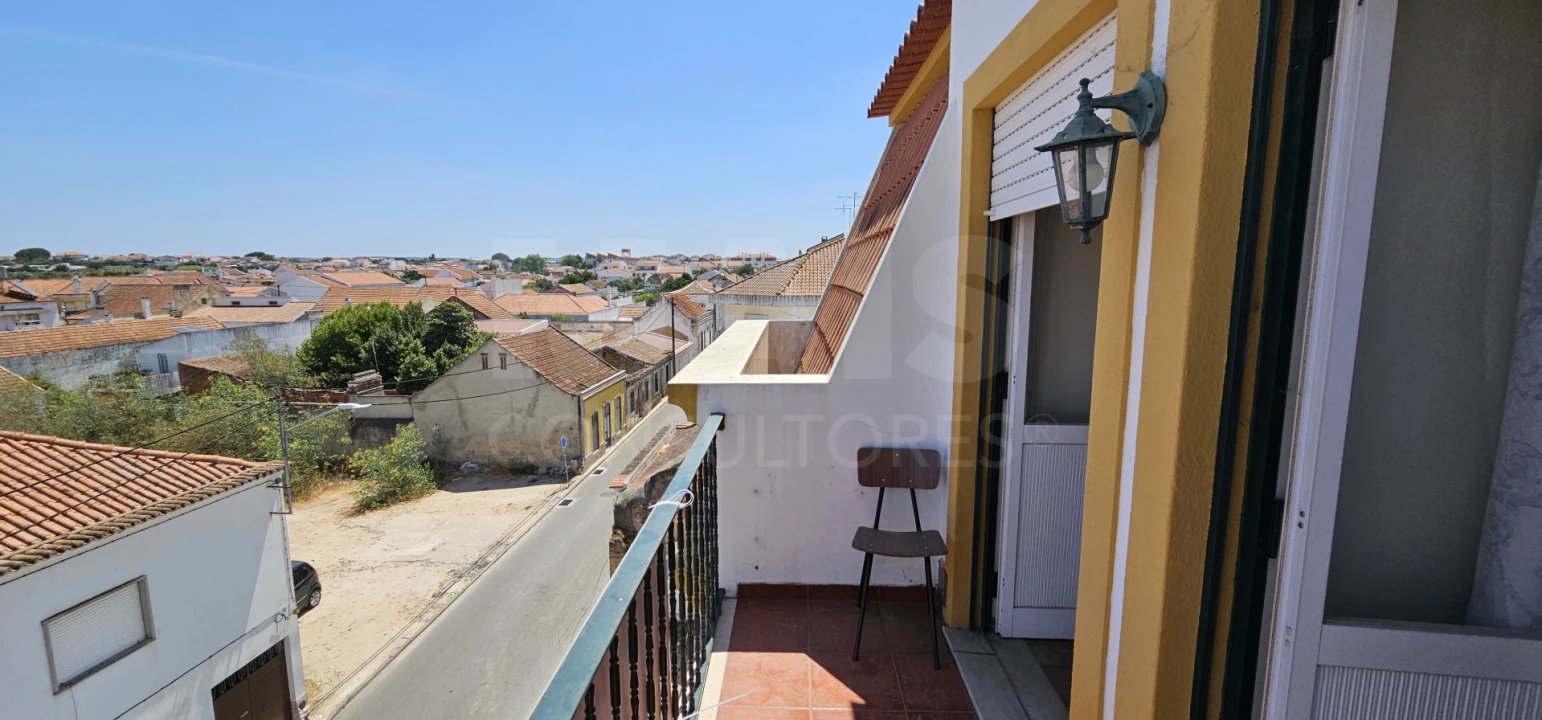 Apartamento T3 para Venda em Alpiarça Foto 1