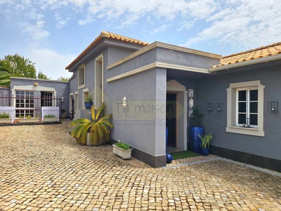 Moradia T2 para Venda em Almancil Foto 3