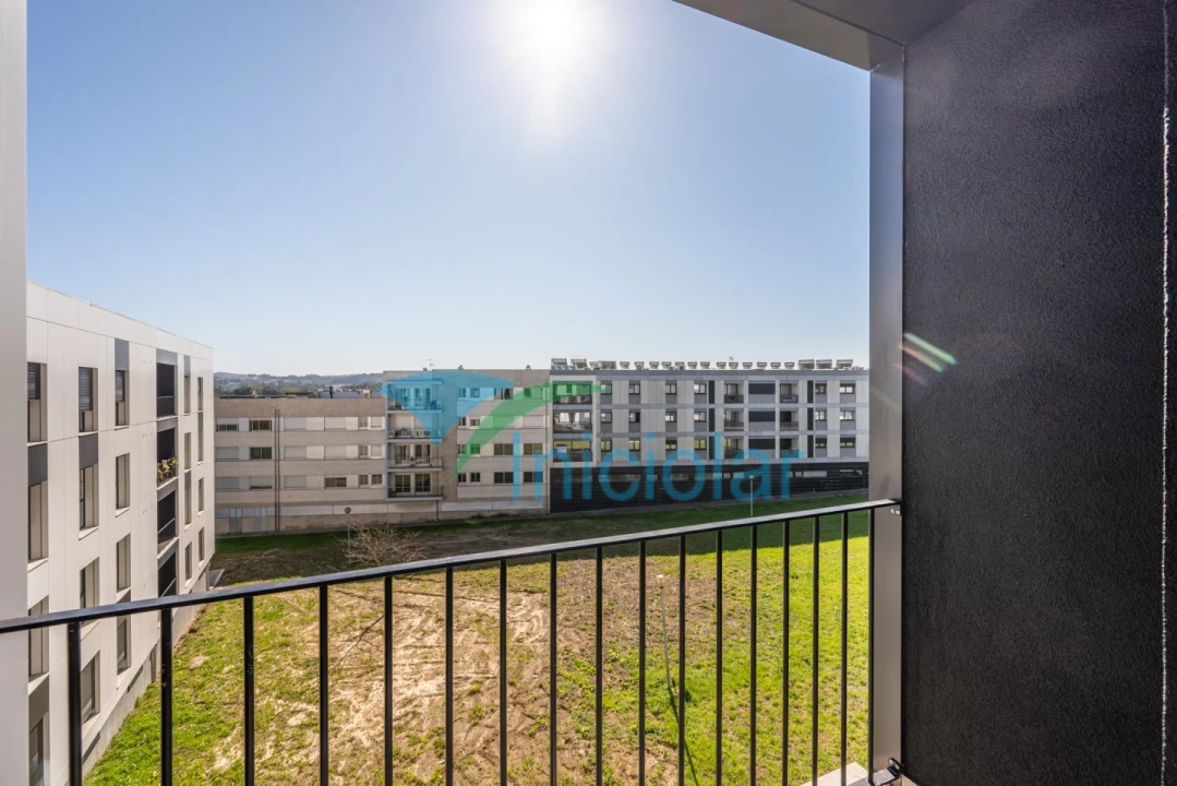 Apartamento T1 para Venda em Cidade da Maia Foto 4
