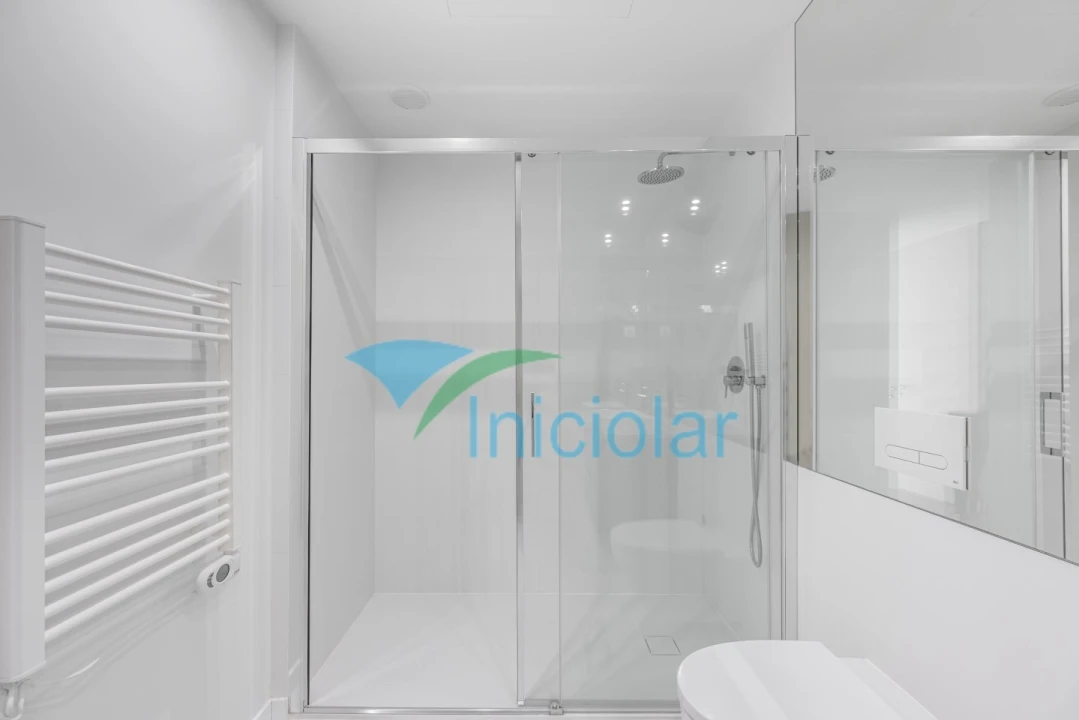Apartamento T1 para Venda em Cidade da Maia Foto 7