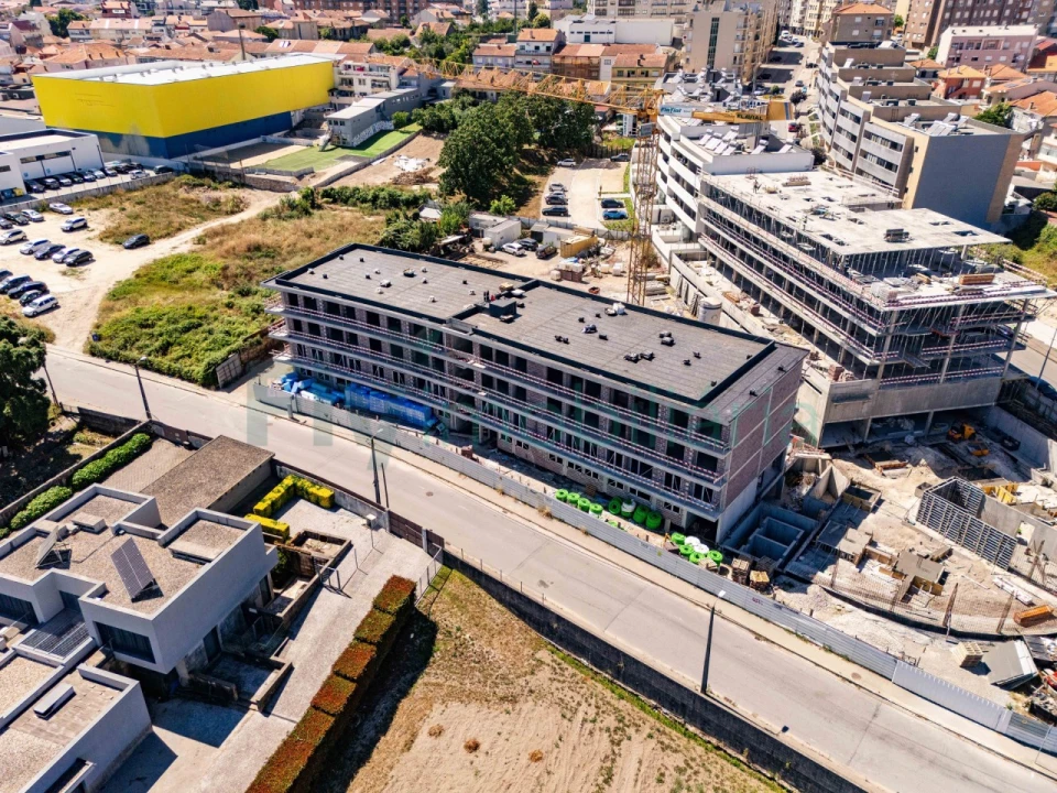 Apartamento T1 para Venda em Rio Tinto Foto 2