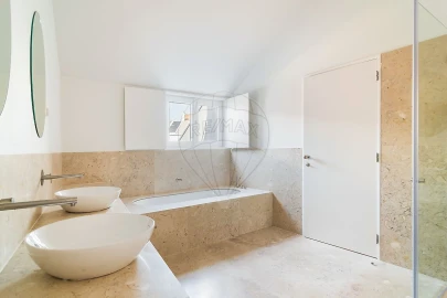 Apartamento T3 para Venda em Santo António