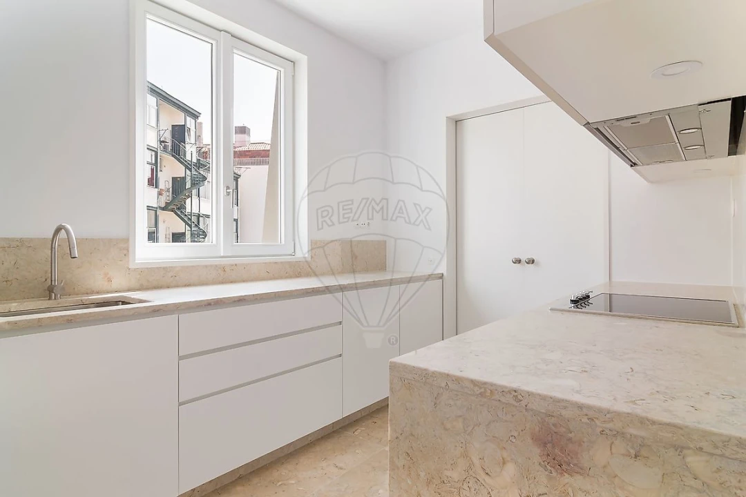 Apartamento T3 para Venda em Santo António Foto 8